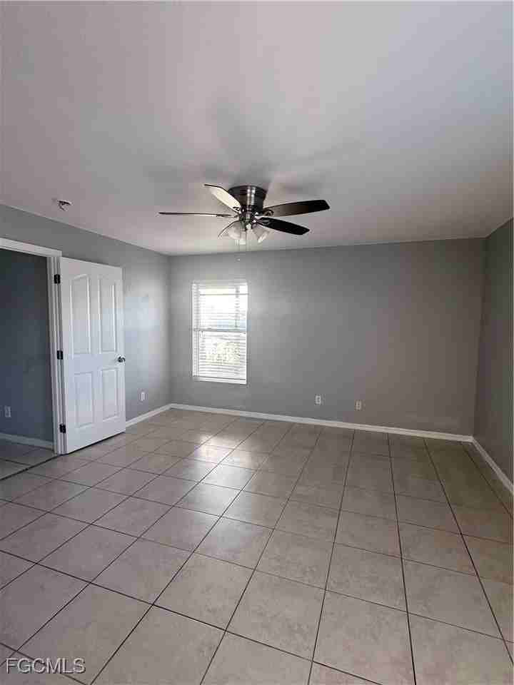 2926 Se Santa Barbara Pl - Photo 7 of 10