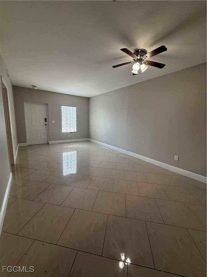 8555 Bernwood Cove Loop #103 - Photo 4 of 28