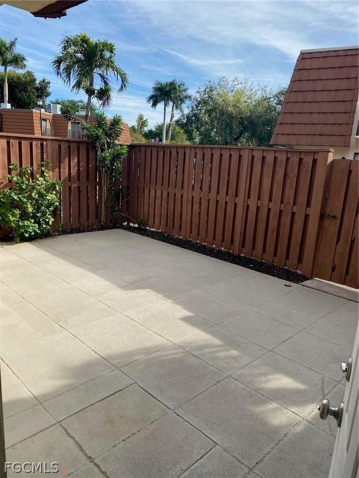 5245 Cedarbend Dr #2 - Photo 3 of 29