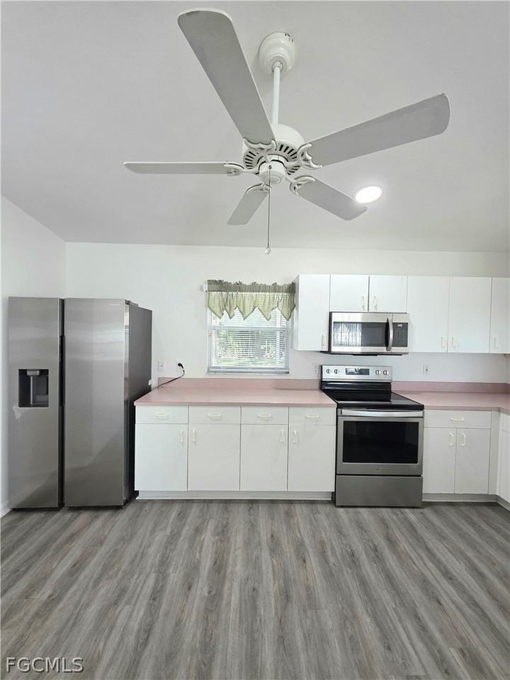 2228 Se 19th Ave - Photo 2 of 17