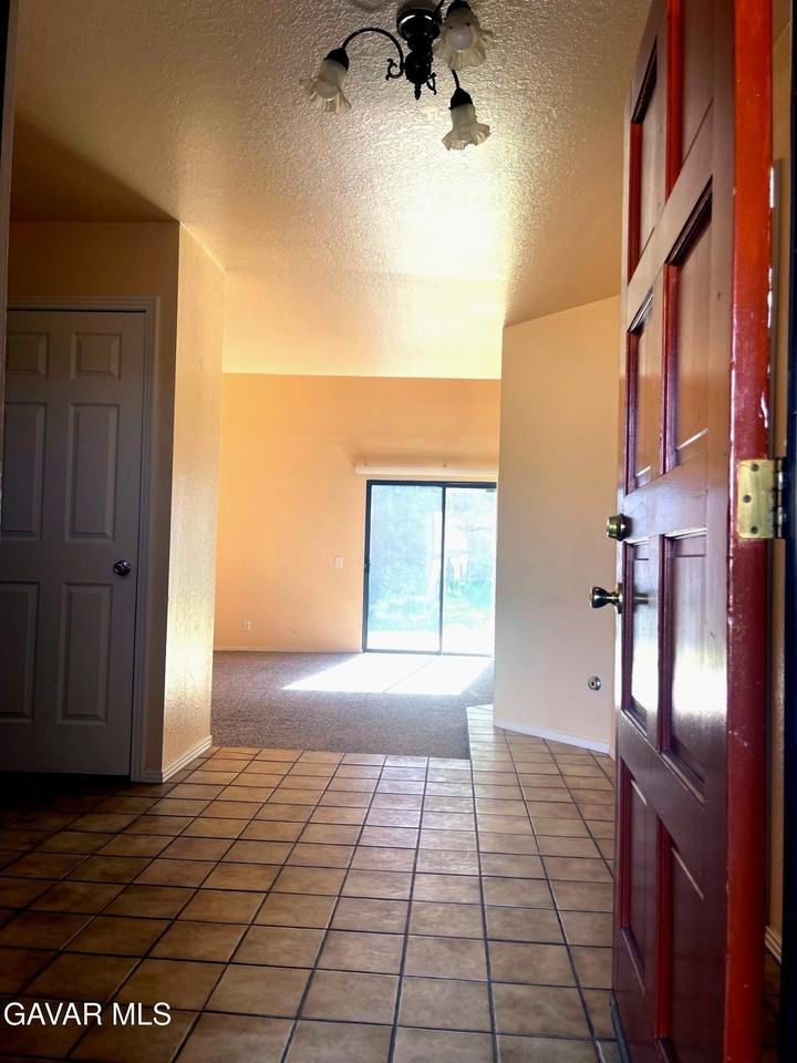 3840 Sago St - Photo 2 of 16