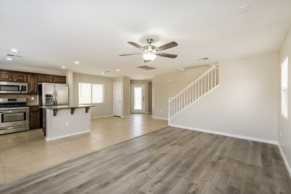 6528 Blessed Thistle Ave - Photo 6 of 17