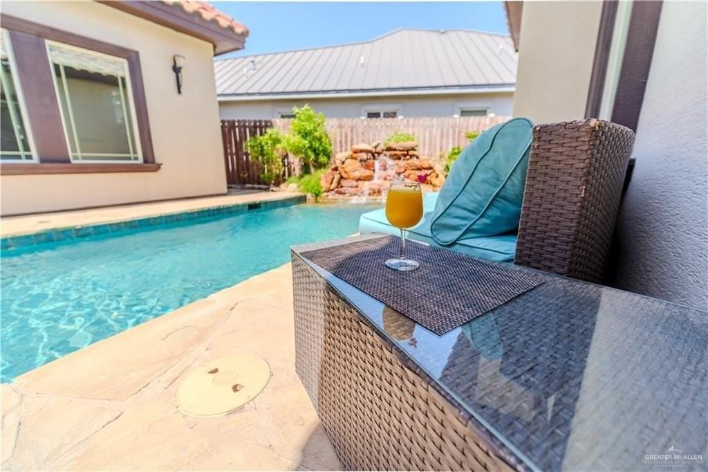 3204 Monroe Ave - Photo 3 of 45