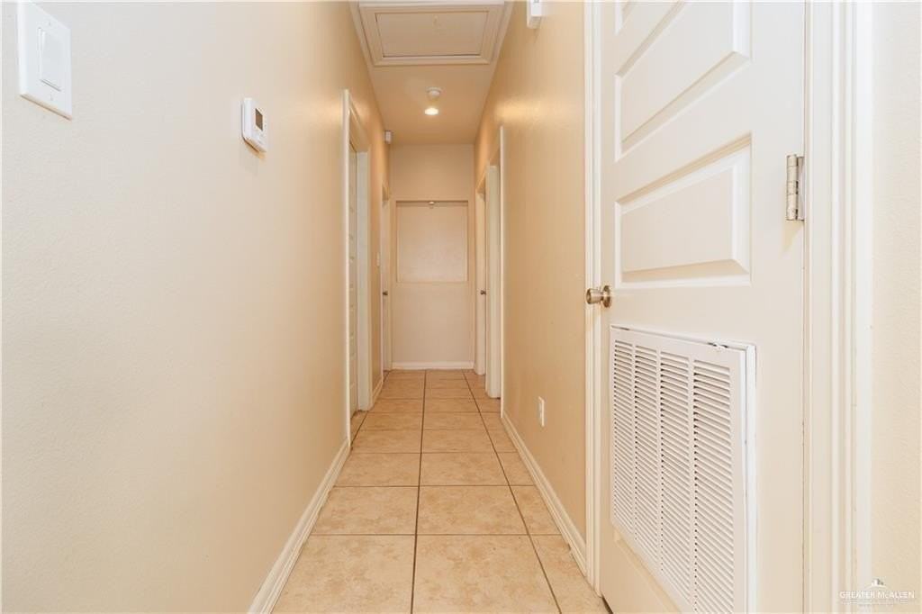 2710 E Garfield Ave Apt 2 - Photo 5 of 10