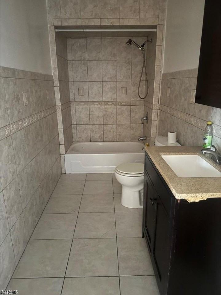 212 N 7th St #2 - Photo 7 of 12