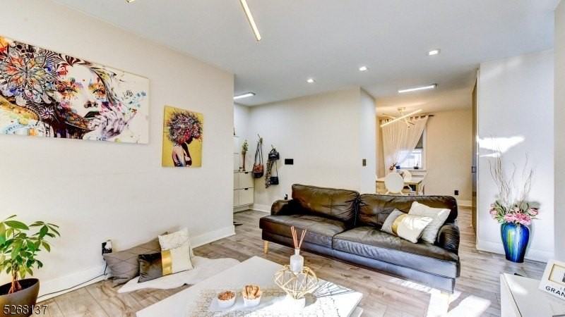 1504 W Terrace Cir #4 - Photo 5 of 23