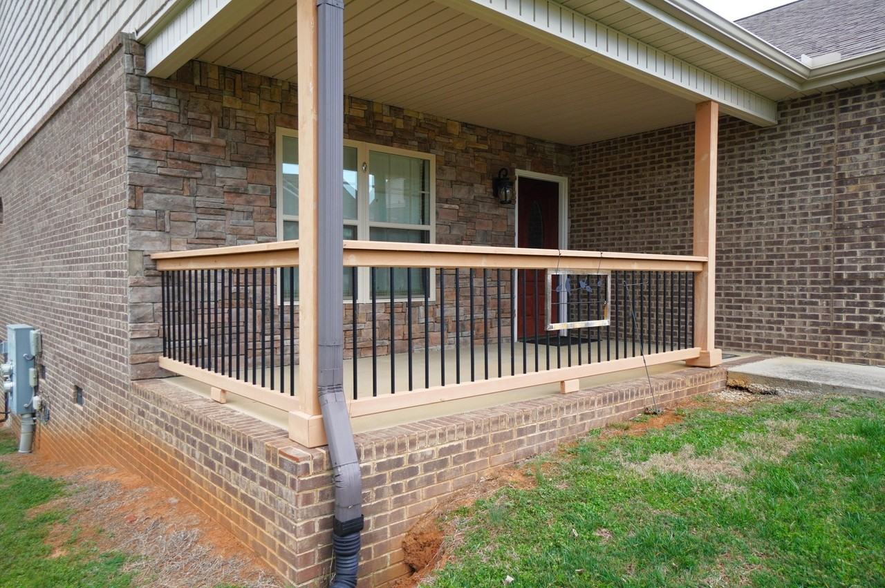 3023 Villas Creekside Dr - Photo 3 of 37