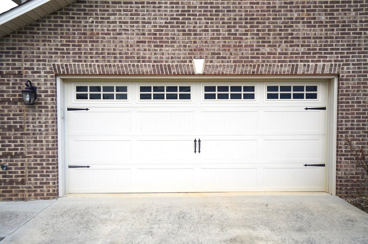 3023 Villas Creekside Dr - Photo 5 of 37