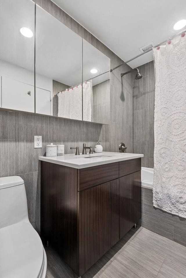 215 Avenue B Apt 4c - Photo 4 of 6