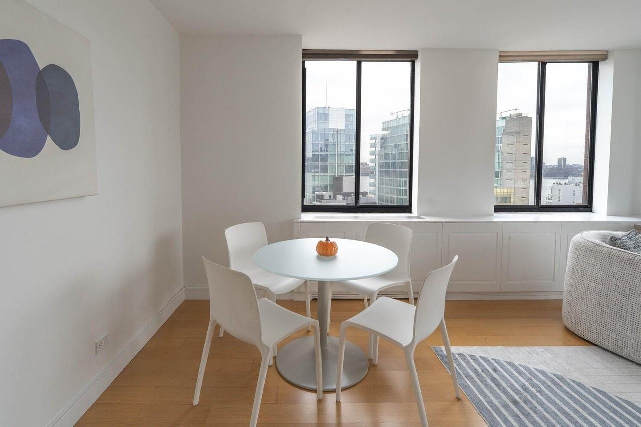 140 Charles St #14A - Photo 3 of 12