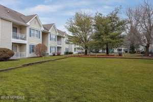 featured image of 1015 Wedgewood Cir #1015