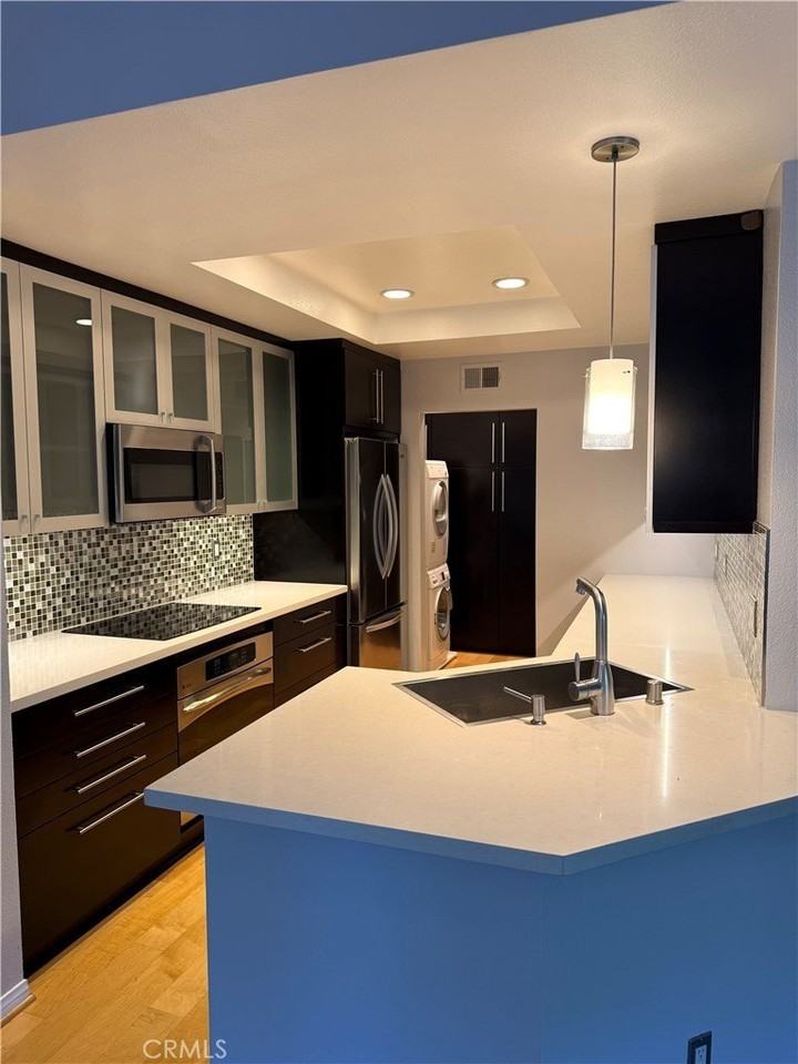 27 Brittany - Photo 7 of 21