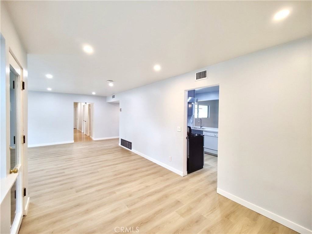 1308 W Vine Ave - Photo 6 of 30