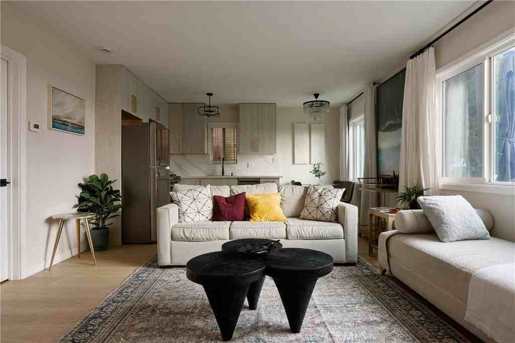 5267 E Ocean Blvd - Photo 4 of 11