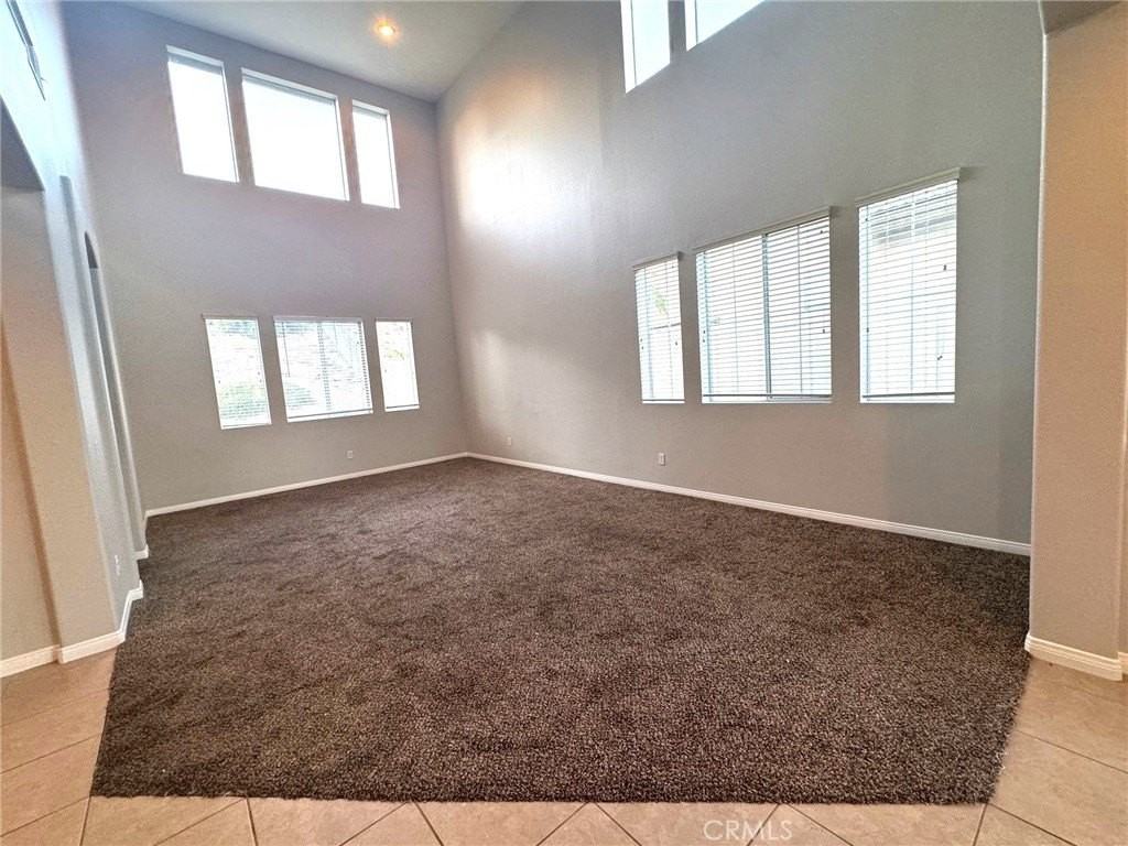 24094 Safiro Ct - Photo 3 of 12