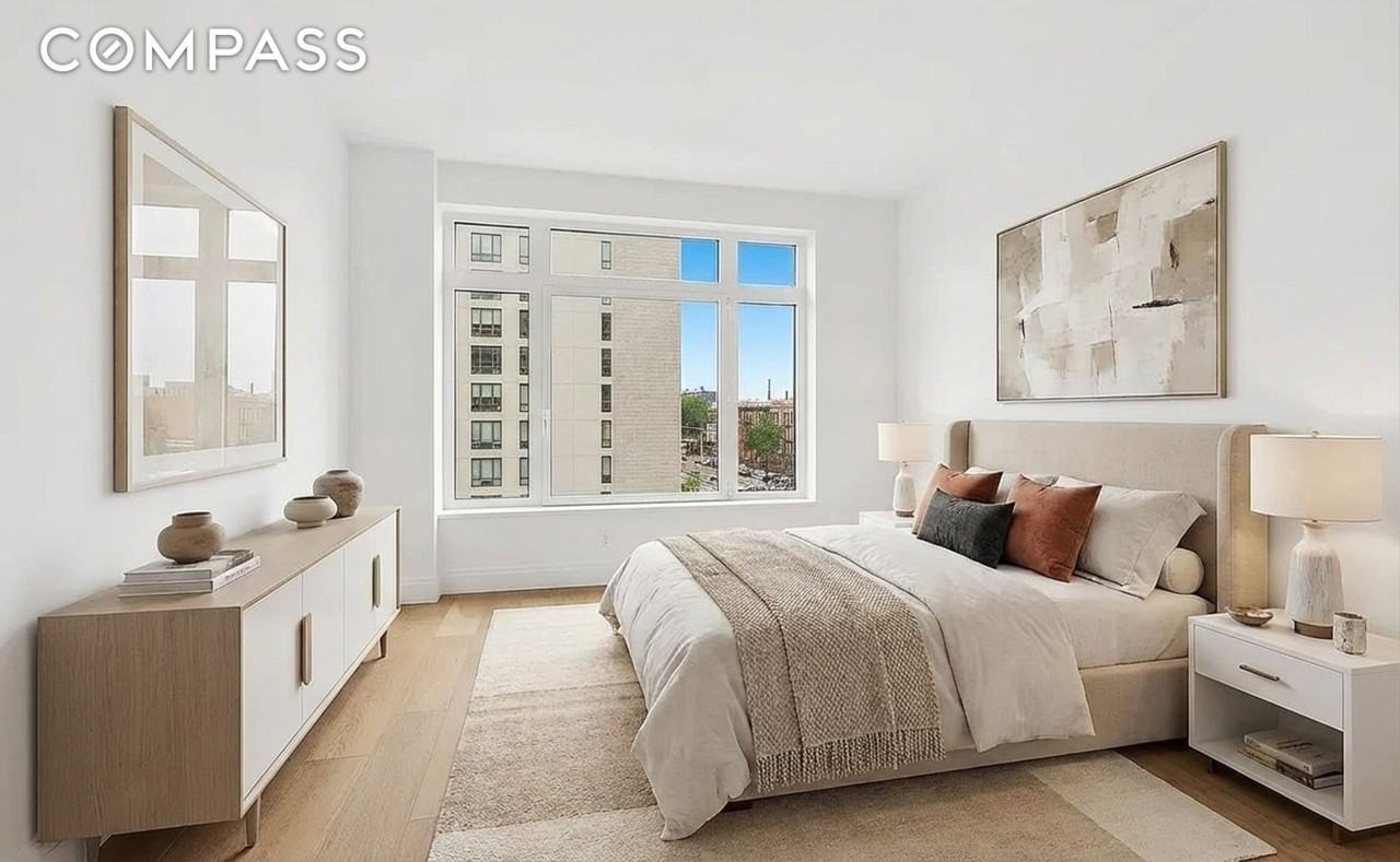 185 18th St #808 - Photo 4 of 15