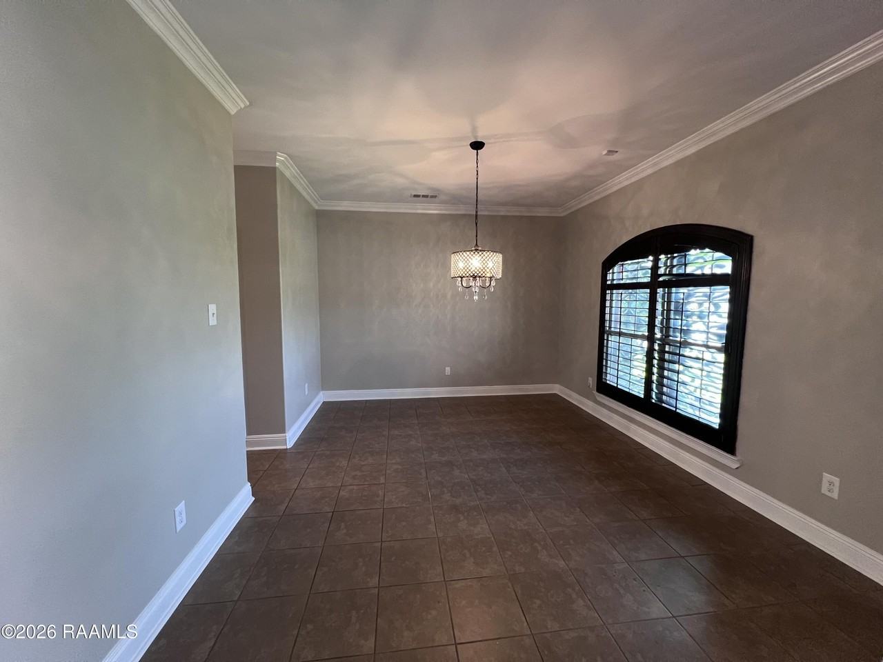 100 Cautillion Dr - Photo 7 of 49