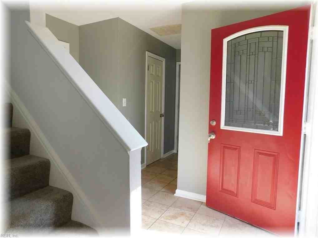 825 Old Point Ave - Photo 2 of 11