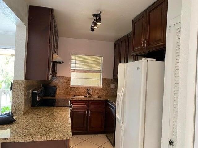 1291 Nw 13th St #445D - Photo 7 of 11