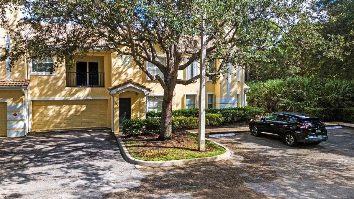 110 Sw Peacock Blvd #6-101 - Photo 3 of 50