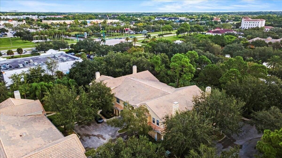 110 Sw Peacock Blvd #6-101 - Photo 6 of 50