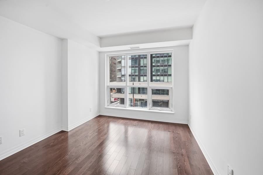 242 Rideau Street Unit 403 - Photo 7 of 14