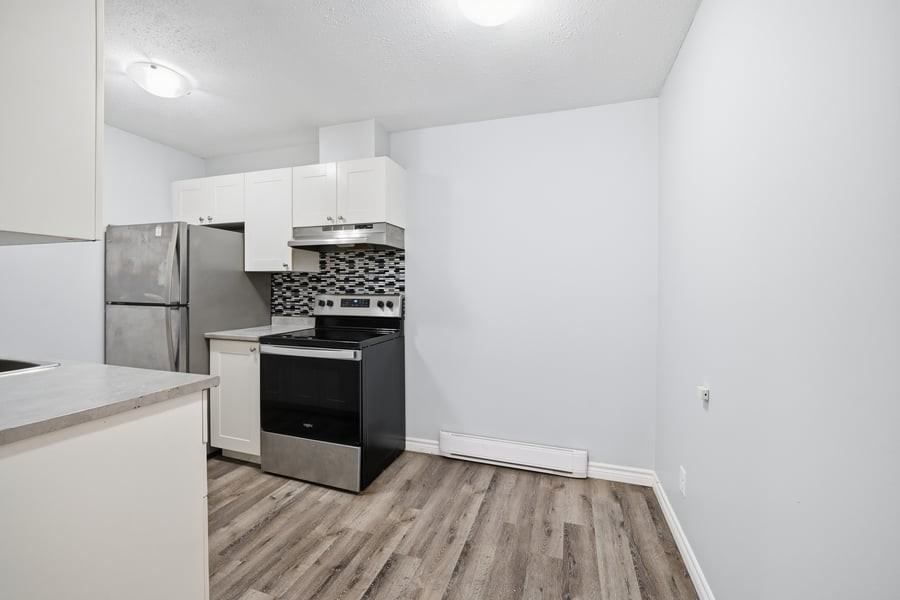 6632 Notre Dame St Unit 105 - Photo 4 of 14