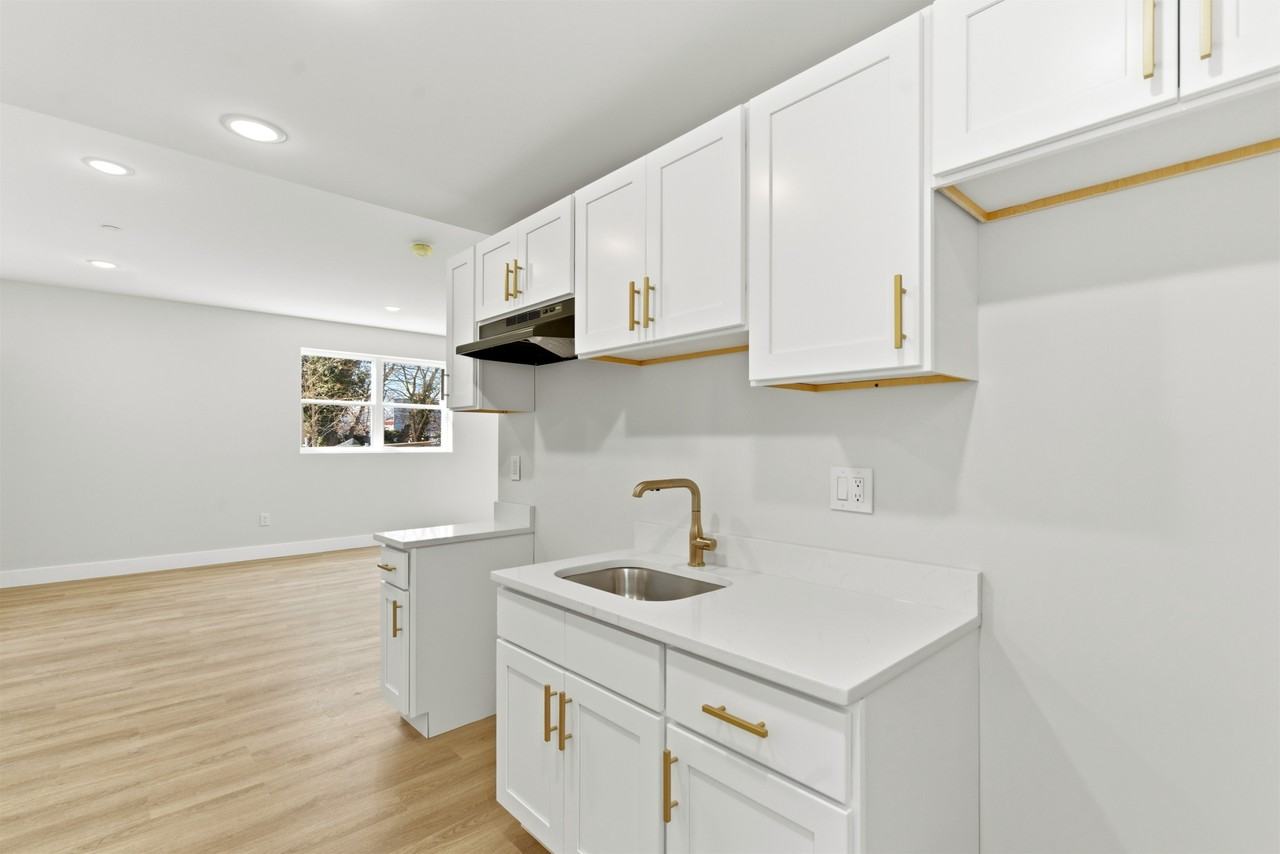 5137 Master St Apt 1b #1B - Photo 4 of 16