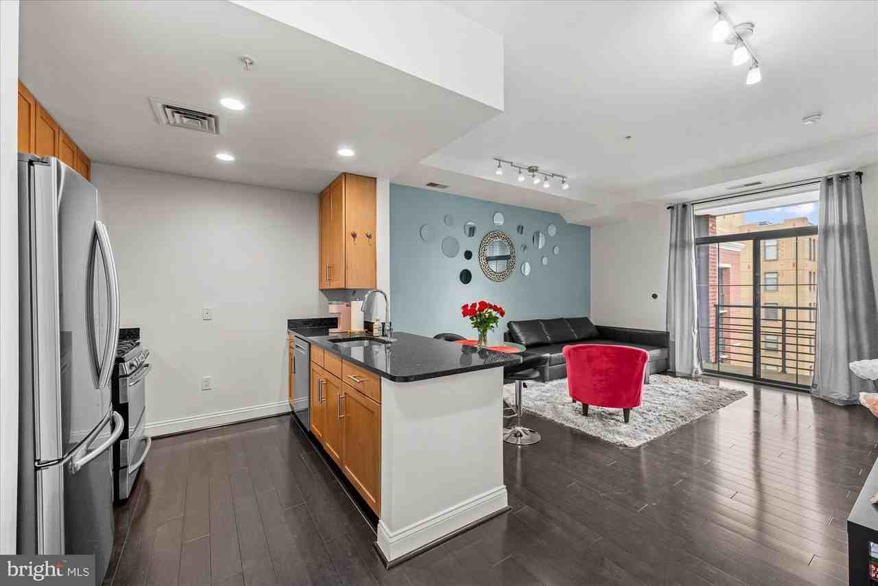 1111 Oronoco St #532 - Photo 6 of 41