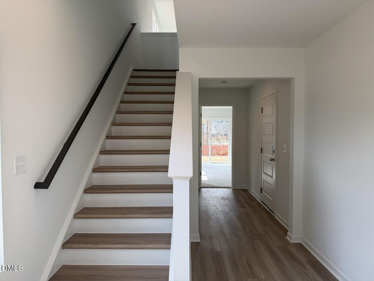 3328 Bomore Rd - Photo 4 of 47