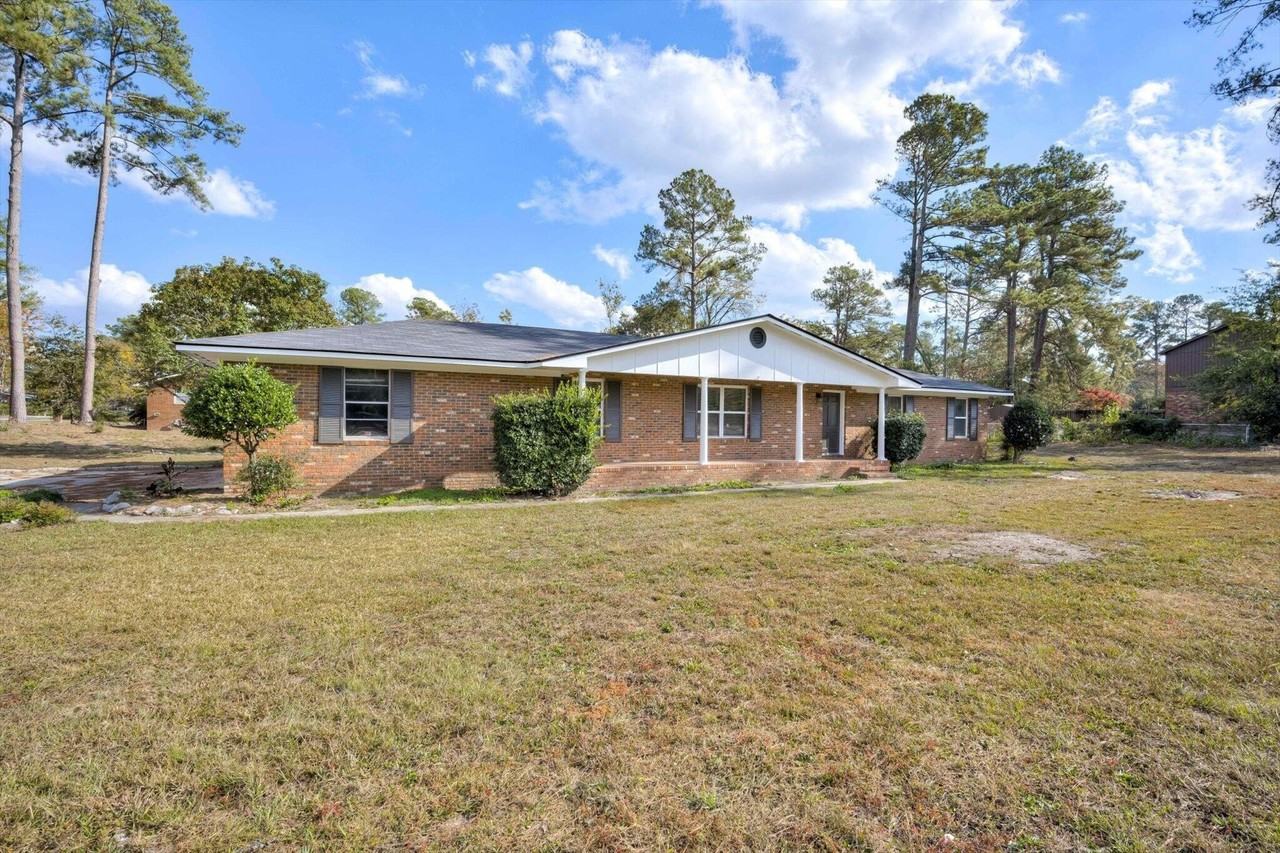 4044 Braddock St - Photo 2 of 34