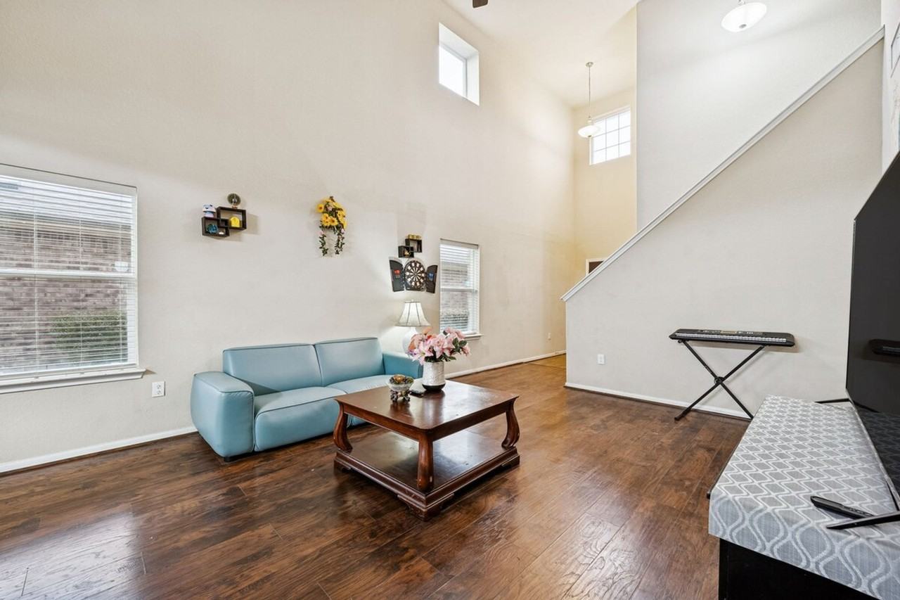 3204 Ortman Dr #1492685P - Photo 3 of 48