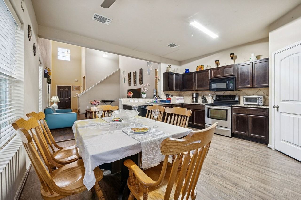 3204 Ortman Dr #1492685P - Photo 6 of 48