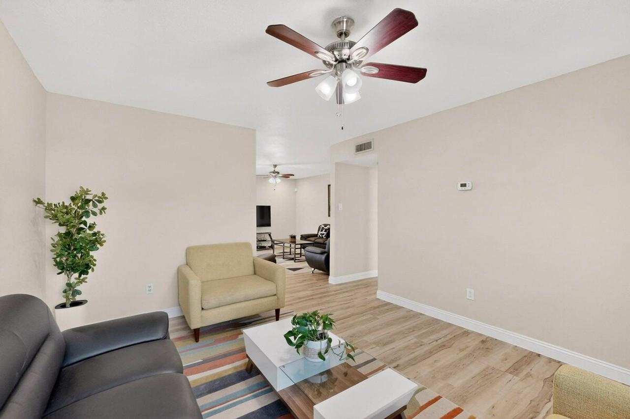 136 Yorkshire Dr #1492679P - Photo 7 of 37