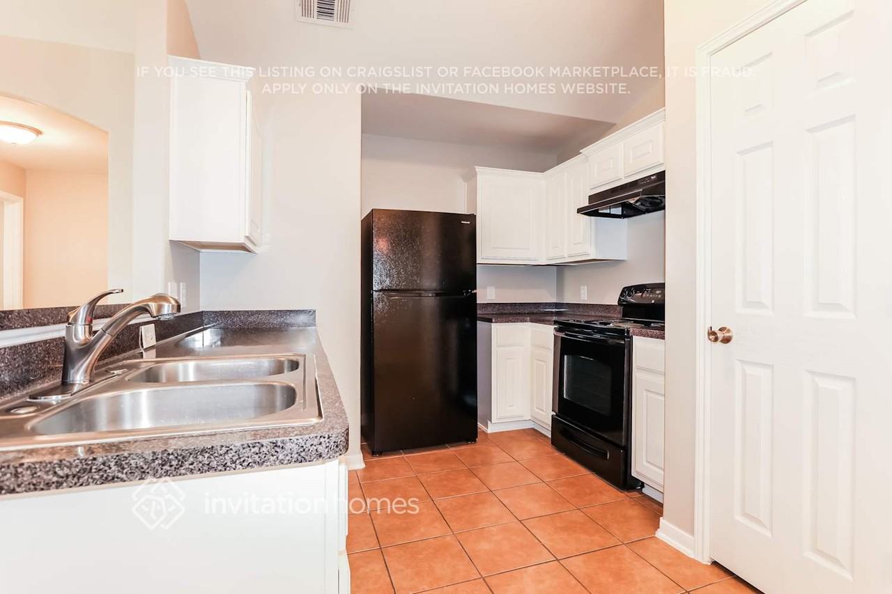 29035 Village Creek Loop - Photo 7 of 16