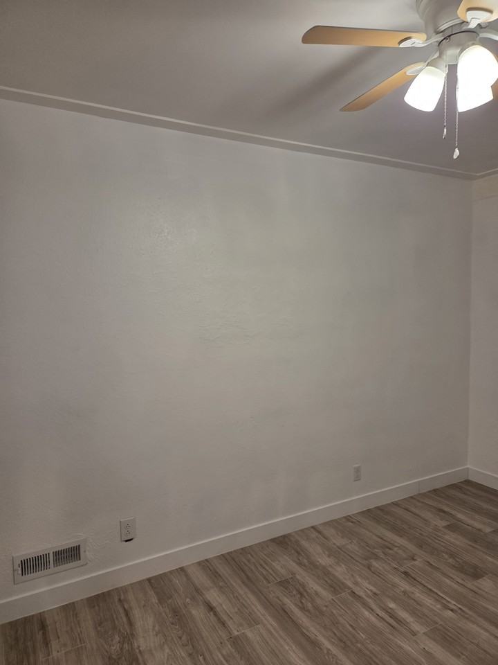 224 Eureka Ave #1 - Photo 4 of 20