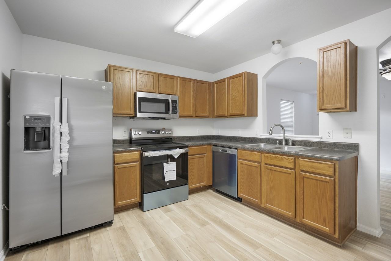 1518 Mccarthy Ave #1 - Photo 3 of 23