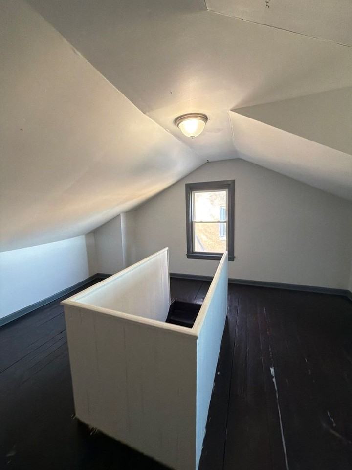 6066 Butler St - Photo 5 of 7