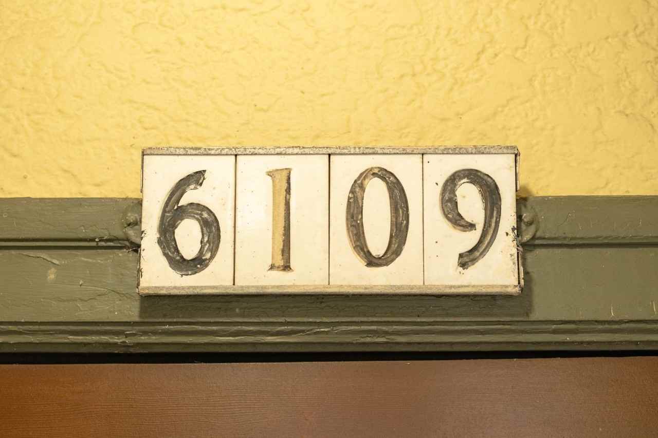 Vibrant Southeast Portland Living! - Photo 5 of 17