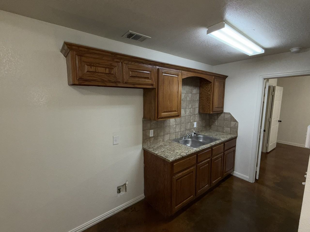 612 Luna Lane #A - Photo 3 of 11