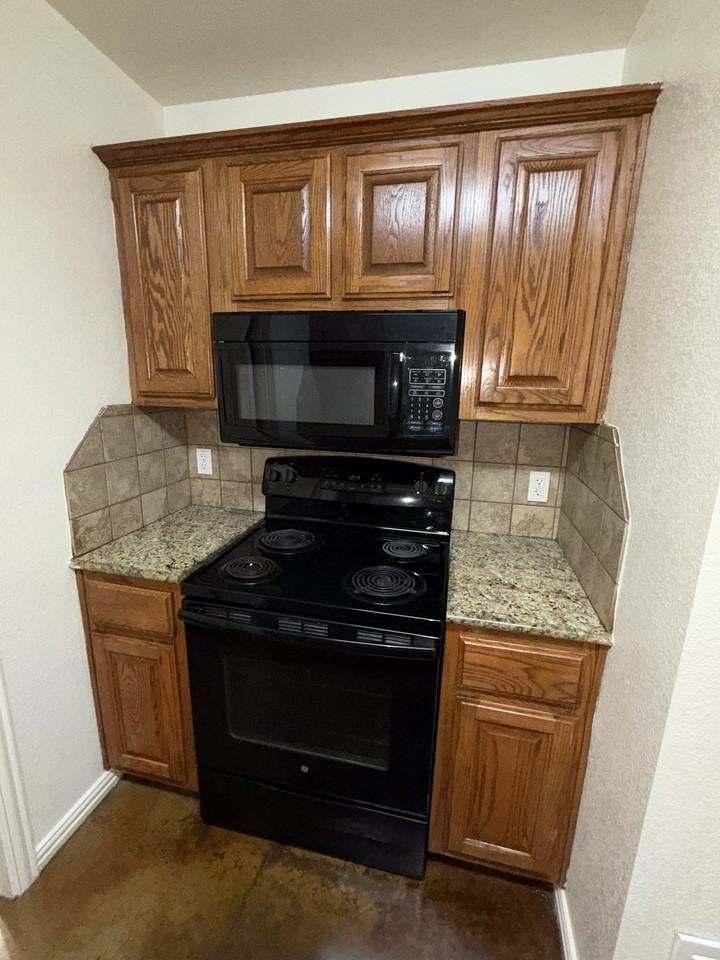 612 Luna Lane #A - Photo 4 of 11