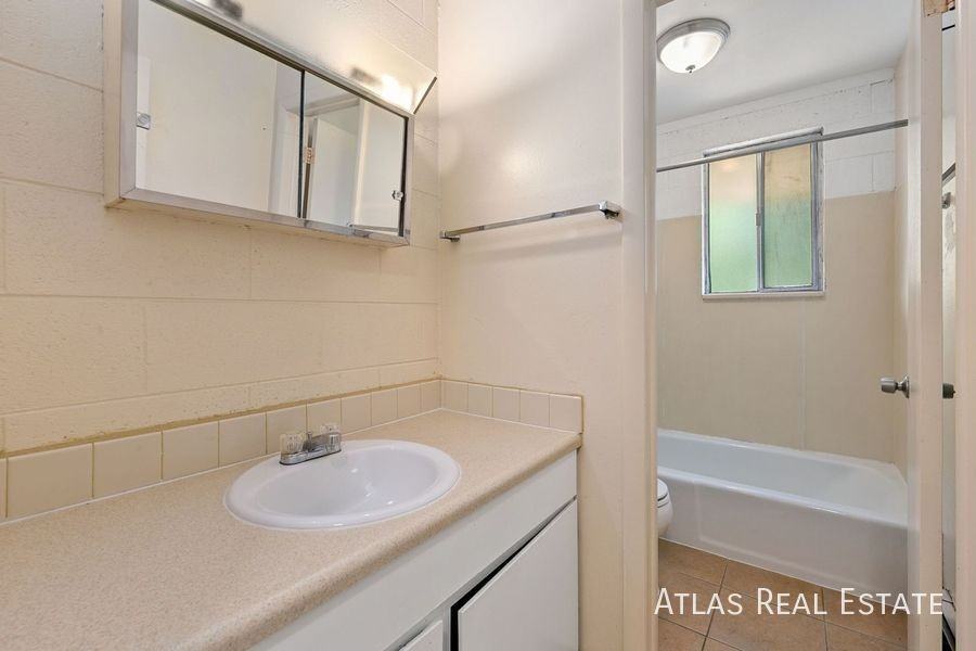 1900-1906 11th Avenue - Photo 5 of 31