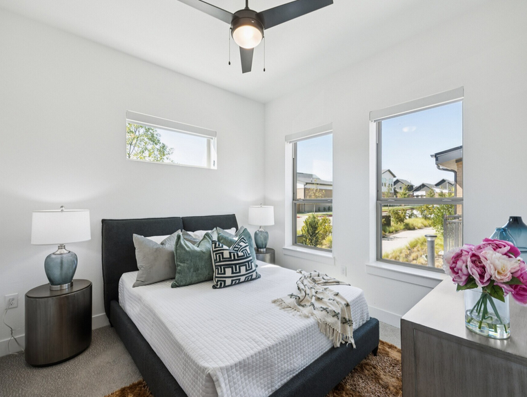 8200 South Collins Street #161.09 - Photo 4 of 11