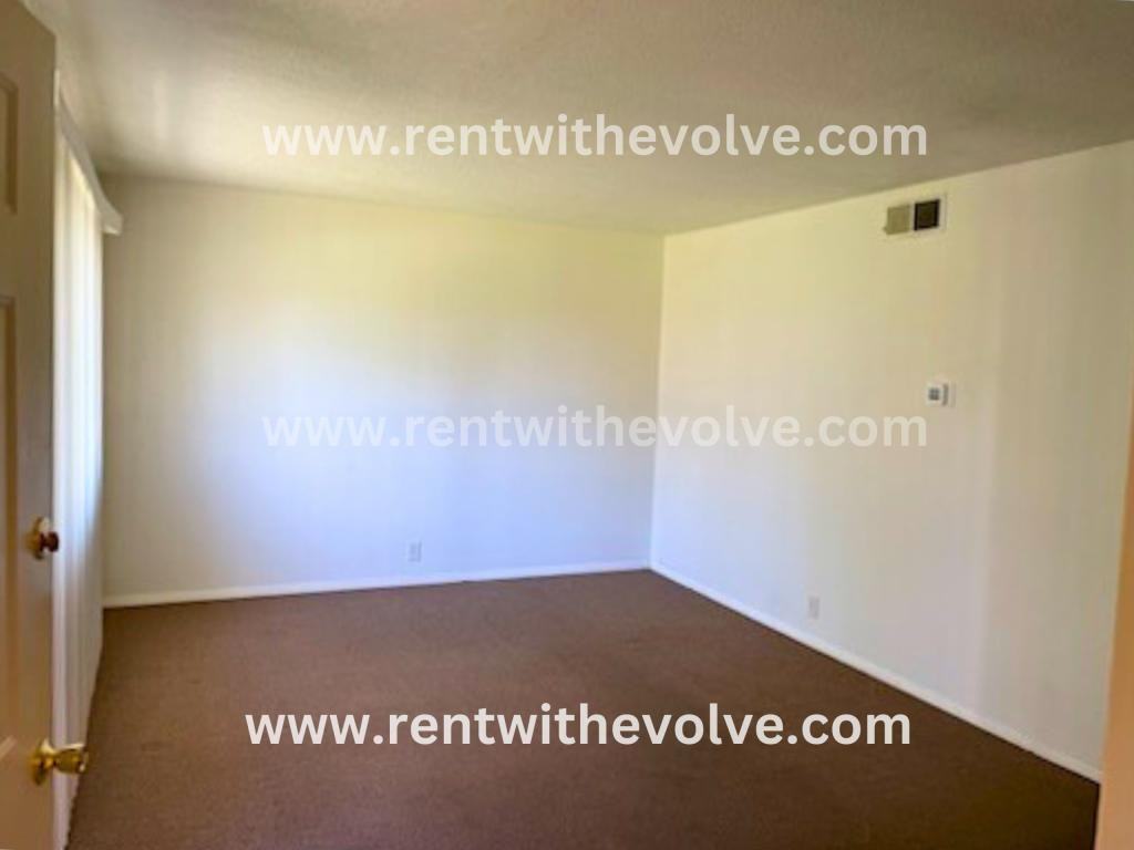 225 S Angle St - Photo 7 of 7