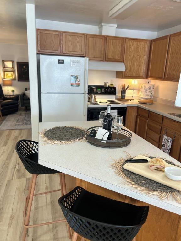 421 N 10th St - Photo 3 of 46