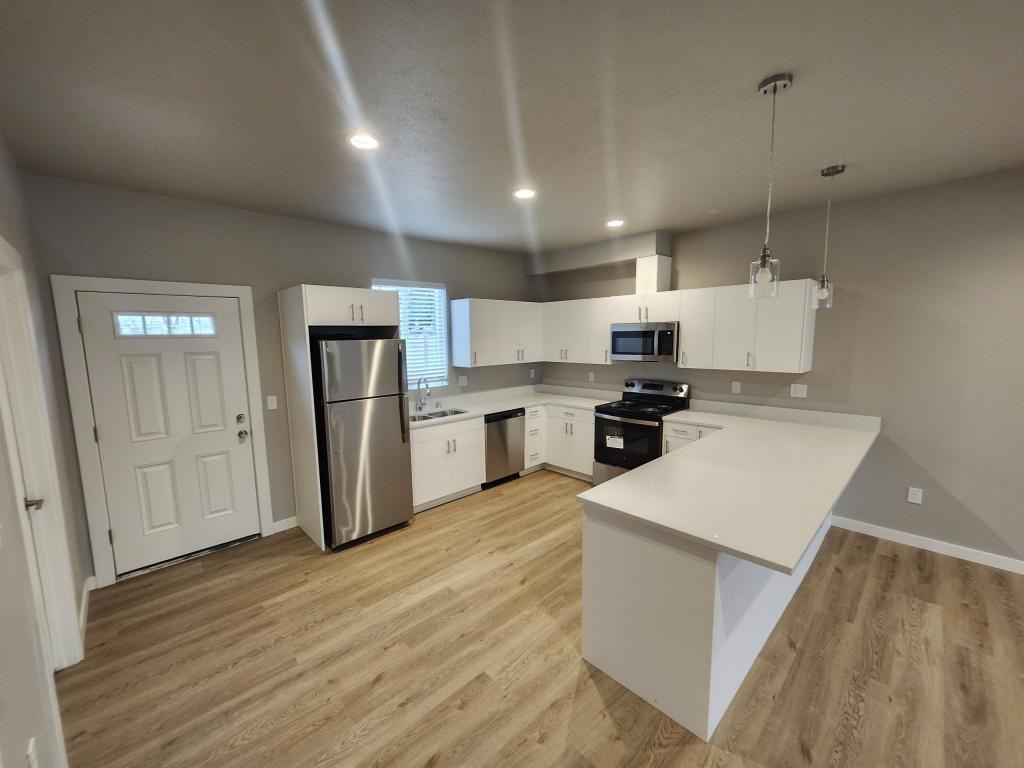 626 N Marguerite Rd - Photo 5 of 20