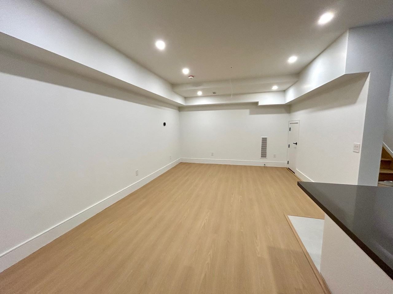 Bloor St & Cawthra Rd - Photo 3 of 10