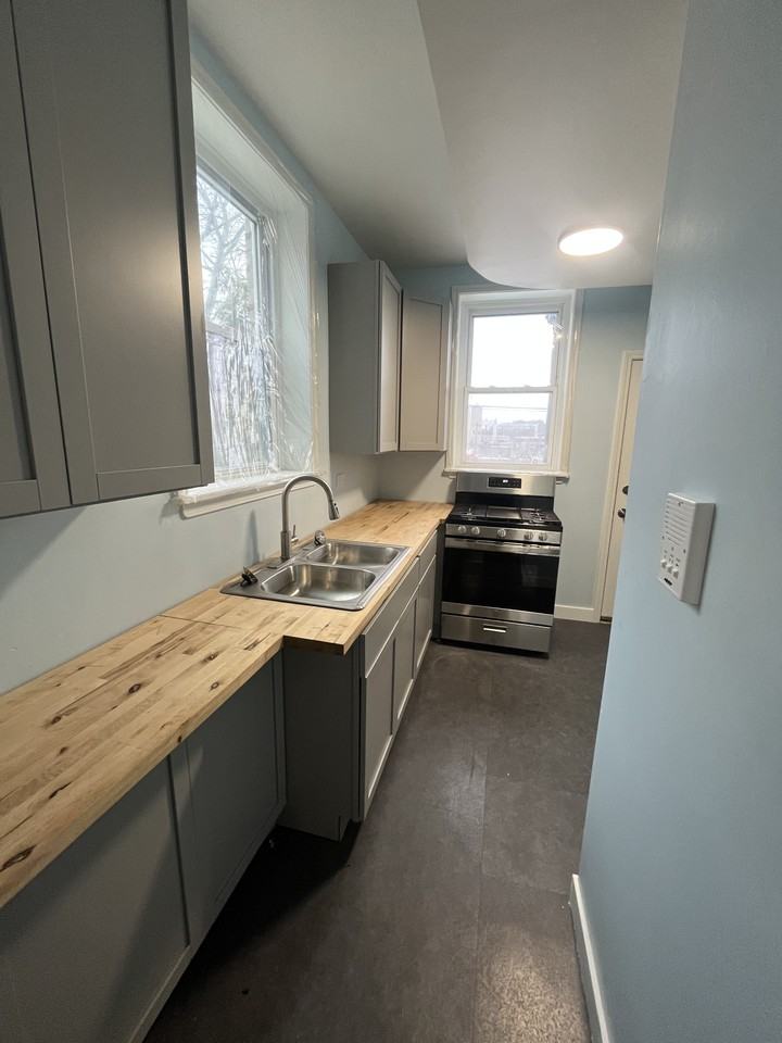 N Marshfield Ave & W Howard St #3 - Photo 6 of 21