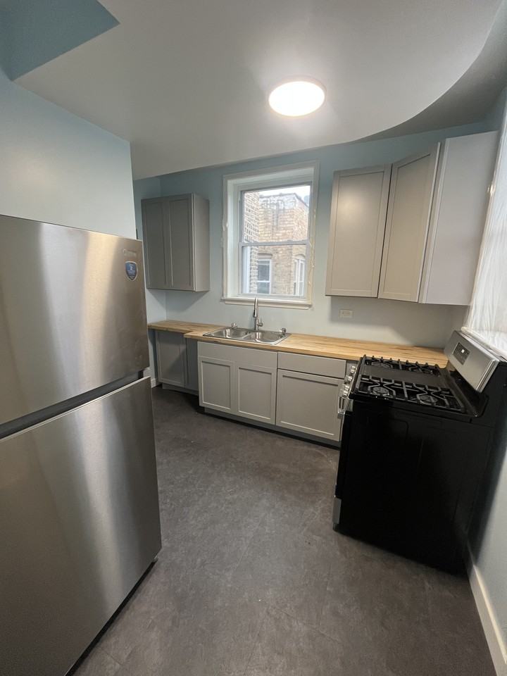 N Marshfield Ave & W Howard St #3 - Photo 5 of 21