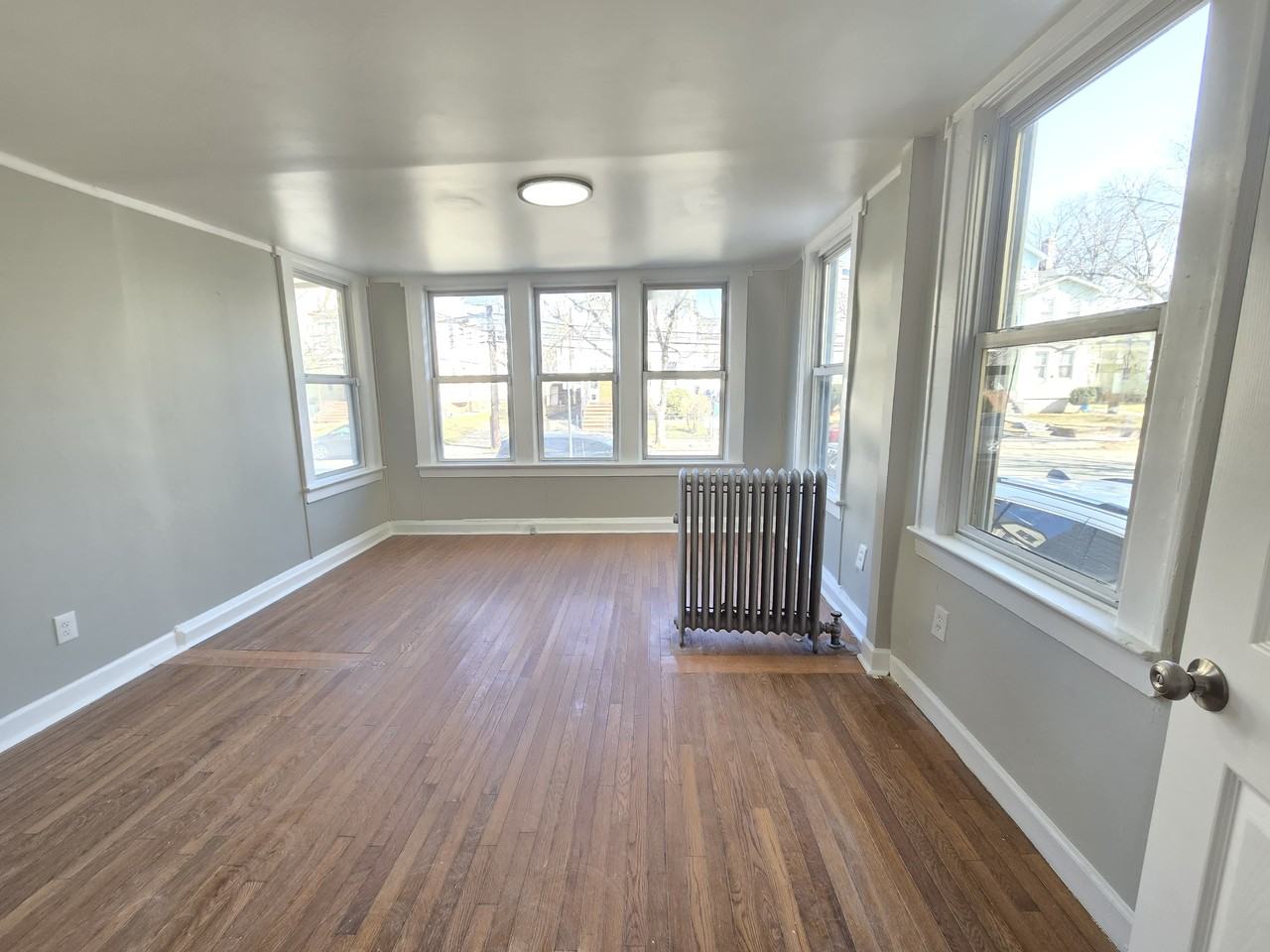 186 Scheerer Avenue #1 - Photo 5 of 6